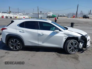 2020 Lexus UX 200 с VIN JTHP3JBH9L2022648, выставлен на аукционе IAAI как лот 42223772 с пробегом 35 128 миль миль и . История ставок и продаж доступна на DreamBid. Изображение 13.