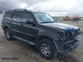 2005 Toyota Sequoia SR5 with VIN 5TDZT34AX5S247162, listed as a IAAI auction lot 41791180 with 154,936 mi miles. Bid and sale history available at carsss.com. Image 1.