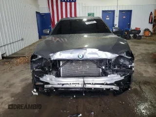 2018 BMW 5 Series 540i xDrive with VIN WBAJE7C59JWD52143, listed as a Copart auction lot 83438484 with 103,401 mi miles and Salvage title. Bid and sale history available at DreamBid. Image 5.