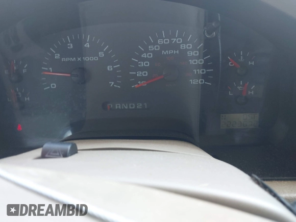 2005 Ford F-150 XLT with VIN 1FTPX12505NB17676, listed as a IAAI auction lot 42743274 with 222,367 mi miles and . Bid and sale history available at DreamBid. Image 7.
