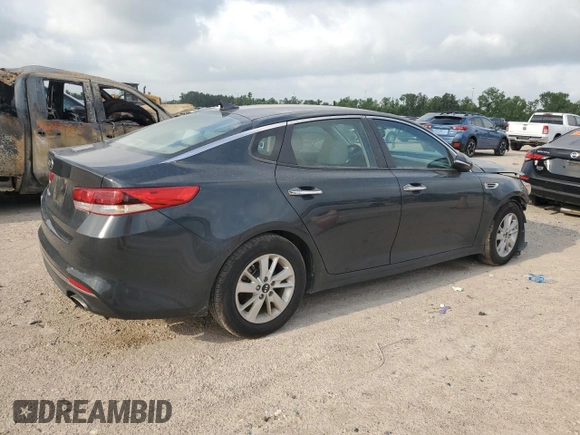 2016 Kia Optima LX z VIN KNAGT4L32G5078938, wystawiony jako Copart lot #55253985 z przebiegiem 87 106 mil mil oraz Szkoda całkowita • Salvage title. Historia ofert i sprzedaży dostępna na DreamBid. Obrazek 3.