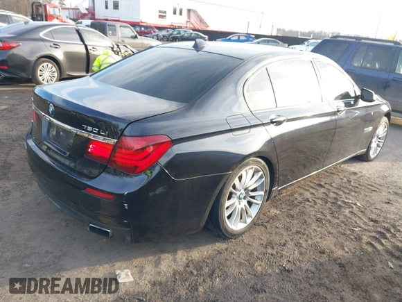 2015 BMW 7 Series 750Li xDrive with VIN WBAYF8C52FD654892, listed as a IAAI auction lot 41368616 with 158,140 mi miles. Bid and sale history available at carsss.com. Image 4.