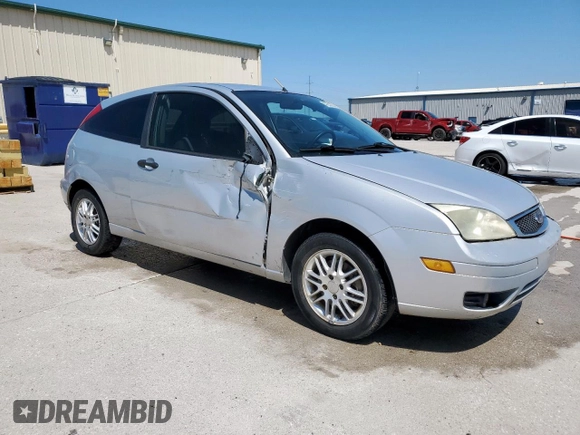 2005 Ford Focus S с VIN 3FAFP31N05R113705, выставлен на аукционе Copart как лот 47631305 с пробегом 206 915 миль миль и Списание • Salvage title. История ставок и продаж доступна на DreamBid. Изображение 4.