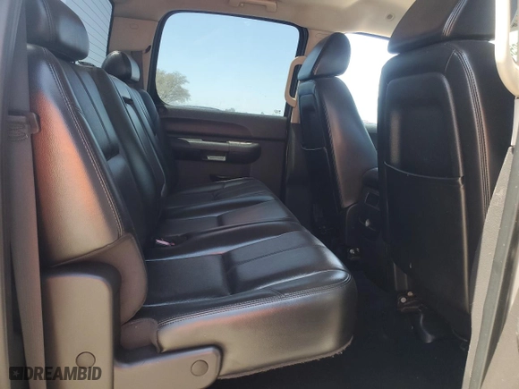 2007 Chevrolet Silverado 1500 LTZ with VIN 2GCEC13JX71534497, listed as a Copart auction lot 52520985 with 179,548 mi miles and Clean Title. Bid and sale history available at carsss.com. Image 10.
