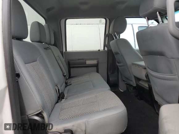 2015 Ford F-350 Platinum z VIN 1FT8W3BT6FEB33299, wystawiony jako Copart lot #50823435 z przebiegiem 147 533 mil mil oraz Szkoda całkowita • Salvage title. Historia ofert i sprzedaży dostępna na DreamBid. Obrazek 10.