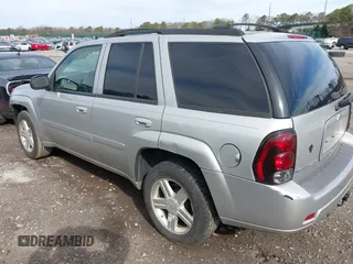 2007 Chevrolet TrailBlazer LS with VIN 1GNDT13S072146593, listed as a IAAI auction lot 42027052 with 163,921 mi miles. Bid and sale history available at carsss.com. Image 3.