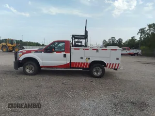 2015 Ford F-250 with VIN 1FDBF2BT9FEC28032, listed as a IAAI auction lot 42014954 with 342,615 mi miles and . Bid and sale history available at DreamBid. Image 14.