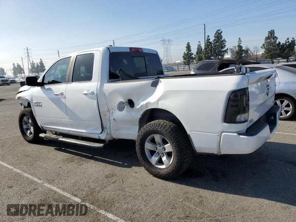 2018 Ram 1500 SLT z VIN 1C6RR6GG1JS317639, wystawiony jako Copart lot #83449814 z przebiegiem 103 022 mil mil oraz Szkoda całkowita • Salvage title. Historia ofert i sprzedaży dostępna na DreamBid. Obrazek 2.