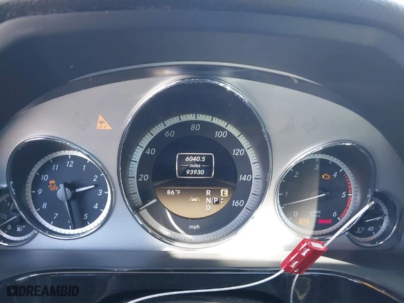 2012 Mercedes-Benz E-Class E 350 Luxury BlueTEC with VIN WDDHF2EBXCA567845, listed as a IAAI auction lot 40588402 with 93,930 mi miles. Bid and sale history available at carsss.com. Image 7.