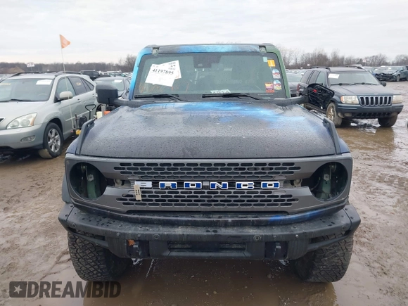 2023 Ford Bronco with VIN 1FMDE5CP9PLB65719, listed as a IAAI auction lot 41197895 with 1 mi miles. Bid and sale history available at carsss.com. Image 6.