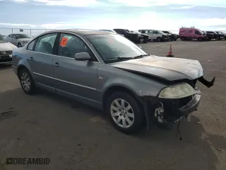 2003 Volkswagen Passat GLS with VIN WVWPD63B23P335307, listed as a Copart auction lot 79530484 with 30,257 mi miles and Salvage Title. Bid and sale history available at carsss.com. Image 4.