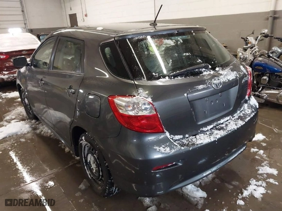 2013 Toyota Matrix L with VIN 2T1KU4EE0DC029826, listed as a IAAI auction lot 41598107 with 249,427 mi miles. Bid and sale history available at carsss.com. Image 3.
