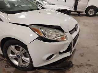 2014 Ford Focus SE with VIN 1FADP3F21EL200534, listed as a IAAI auction lot 41942026 with 61,414 mi miles. Bid and sale history available at carsss.com. Image 6.