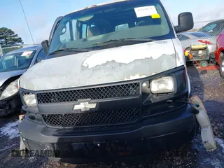 2007 Chevrolet Express Cargo Van with VIN 1GCGG25V571104532, listed as a IAAI auction lot 41718875 with 174,955 mi miles. Bid and sale history available at carsss.com. Image 12.