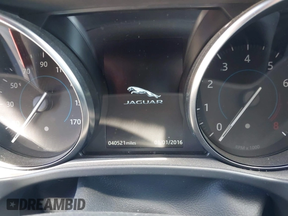 2018 Jaguar F-Pace S z VIN SADCM2FV6JA297985, wystawiony jako IAAI lot #42068647 z przebiegiem 40 521 mil mil oraz . Historia ofert i sprzedaży dostępna na DreamBid. Obrazek 7.