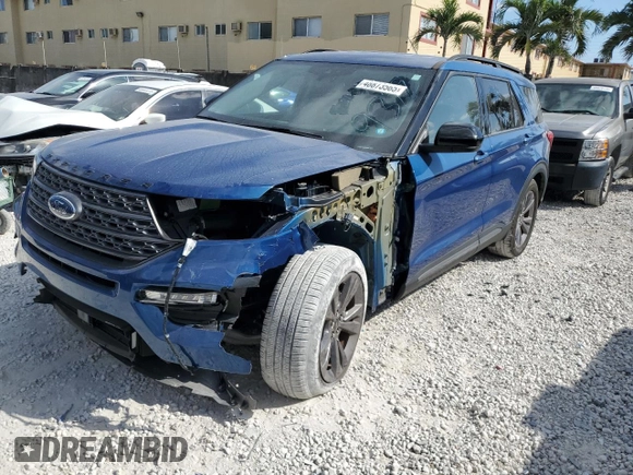 2022 Ford Explorer XLT with VIN 1FMSK7DH3NGC39399, listed as a Copart auction lot 48873565 with 3,262 mi miles and Salvage Title. Bid and sale history available at carsss.com. Image 1.
