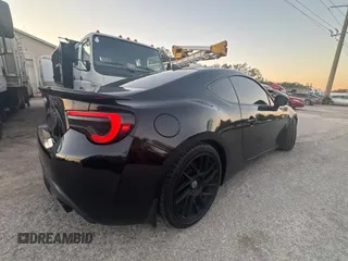 2017 Toyota 86 with VIN JF1ZNAA18H9706314, listed as a Copart auction lot 89272415 with 109,599 mi miles and Salvage Title. Bid and sale history available at carsss.com. Image 4.