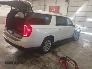 2021 GMC Yukon XL SLT with VIN 1GKS2GKD1MR421646, listed as a IAAI auction lot 41453288 with 48,855 mi miles. Bid and sale history available at carsss.com. Image 4.