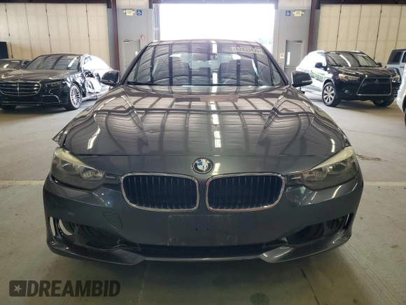 2014 BMW 3 Series 320i xDrive with VIN WBA3C3C53EF985375, listed as a Copart auction lot 62833435 with 75,726 mi miles and Salvage title. Bid and sale history available at DreamBid. Image 5.