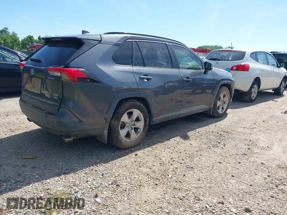 2021 Toyota RAV4 XLE with VIN 2T3P1RFV1MC214257, listed as a IAAI auction lot 42297014 with Not provided miles and . Bid and sale history available at DreamBid. Image 4.