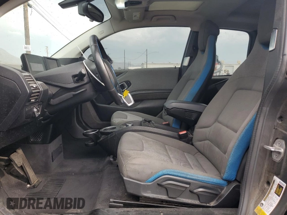 2017 BMW i3 z VIN WBY1Z8C32HV894112, wystawiony jako Copart lot #59610785 z przebiegiem 82 087 mil mil oraz Czysty tytuł • Clean title. Historia ofert i sprzedaży dostępna na DreamBid. Obrazek 7.