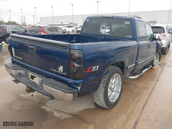 2000 Chevrolet Silverado 1500 LT with VIN 1GCEK19T9YE352379, listed as a IAAI auction lot 41306707 with 154,191 mi miles. Bid and sale history available at carsss.com. Image 4.