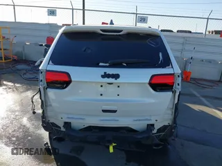 2017 Jeep Grand Cherokee SRT with VIN 1C4RJFDJ7HC600227, listed as a IAAI auction lot 41390600 with 96,841 mi miles. Bid and sale history available at carsss.com. Image 17.