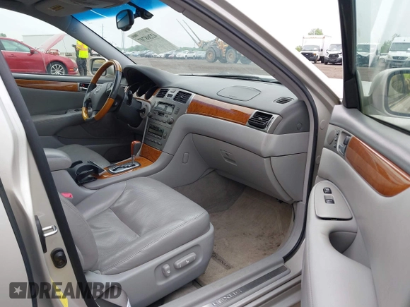 2005 Lexus ES 350 with VIN JTHBA30G155136618, listed as a IAAI auction lot 42268707 with 173,304 mi miles and . Bid and sale history available at DreamBid. Image 5.