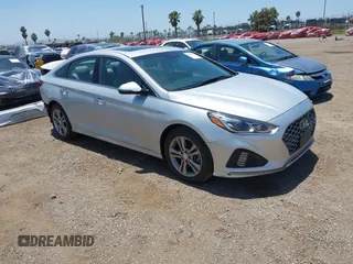 2019 Hyundai Sonata Sport z VIN 5NPE34AF4KH817775, wystawiony jako IAAI lot #42533363 z przebiegiem 59 247 mil mil oraz . Historia ofert i sprzedaży dostępna na DreamBid. Obrazek 1.