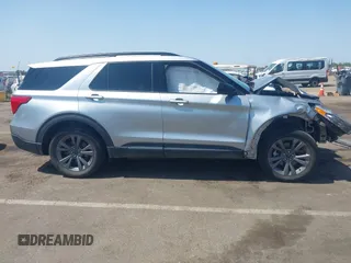 2022 Ford Explorer XLT with VIN 1FMSK7DH3NGB53736, listed as a IAAI auction lot 42417356 with 31,446 mi miles and . Bid and sale history available at DreamBid. Image 14.