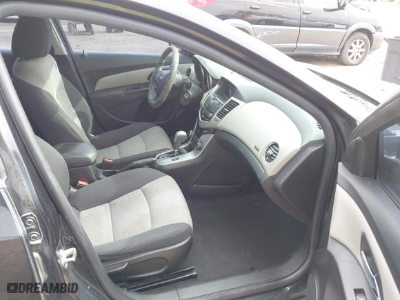 2015 Chevrolet Cruze LS with VIN 1G1PA5SH3F7174987, listed as a IAAI auction lot 41836141 with 161,728 mi miles. Bid and sale history available at carsss.com. Image 5.