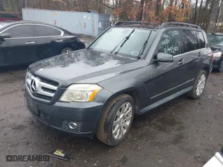 2010 Mercedes-Benz GLK-Class GLK 350 with VIN WDCGG8HB7AF447772, listed as a IAAI auction lot 41952833 with 149,401 mi miles. Bid and sale history available at carsss.com. Image 2.