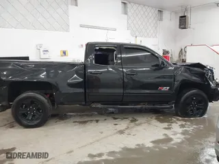 2017 Chevrolet Silverado 1500 LT with VIN 1GCVKREC5HZ253927, listed as a IAAI auction lot 41720221 with 110,141 mi miles. Bid and sale history available at carsss.com. Image 14.