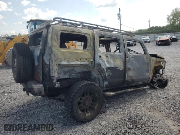 2008 Hummer H3 SUV with VIN 5GTEN13E488201605, listed as a Copart auction lot 72056444 with 0 mi miles and Non Repairable. Bid and sale history available at carsss.com. Image 3.