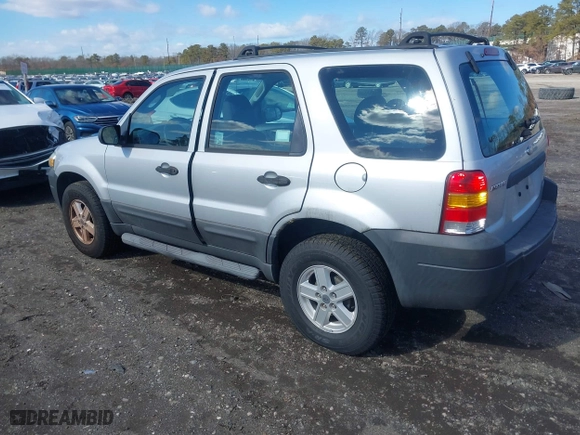 2006 Ford Escape XLS with VIN 1FMYU92Z36KA86730, listed as a IAAI auction lot 41520041 with 59,218 mi miles. Bid and sale history available at carsss.com. Image 3.