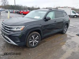 2021 Volkswagen Atlas SE z VIN 1V2DP2CA8MC524593, wystawiony jako IAAI lot #42006866 z przebiegiem 60 419 mil mil oraz . Historia ofert i sprzedaży dostępna na DreamBid. Obrazek 2.