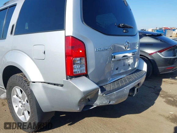 2012 Nissan Pathfinder S z VIN 5N1AR1NN8CC619075, wystawiony jako IAAI lot #42227462 z przebiegiem 93 991 mil mil oraz . Historia ofert i sprzedaży dostępna na DreamBid. Obrazek 17.