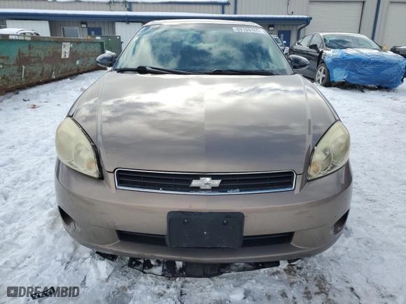 2006 Chevrolet Monte Carlo LT 3.5L with VIN 2G1WM15K369284276, listed as a Copart auction lot 89165165 with 178,916 mi miles and Clean Title. Bid and sale history available at carsss.com. Image 5.