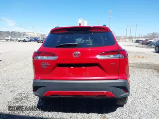 2023 Toyota Corolla Cross LE z VIN 7MUBAAAG4PV069536, wystawiony jako IAAI lot #41808142 z przebiegiem 49 109 mil mil oraz . Historia ofert i sprzedaży dostępna na DreamBid. Obrazek 16.