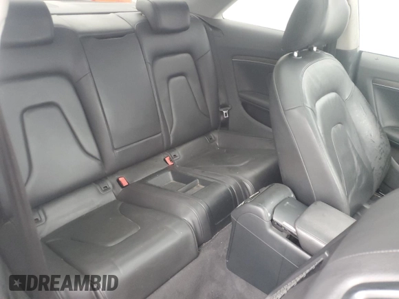 2013 Audi A5 Premium Plus z VIN WAULFAFR8DA043389, wystawiony jako Copart lot #58478475 z przebiegiem 181 434 mil mil oraz Czysty tytuł • Clean title. Historia ofert i sprzedaży dostępna na DreamBid. Obrazek 10.