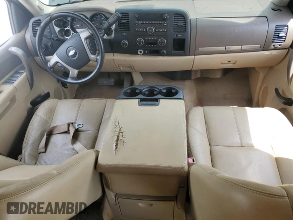2013 Chevrolet Silverado 1500 LT with VIN 3GCPKSE76DG372440, listed as a Copart auction lot 52217035 with 180,629 mi miles and Clean Title. Bid and sale history available at DreamBid. Image 8.