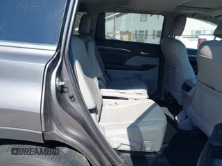 2018 Toyota Highlander Hybrid Limited with VIN 5TDDGRFHXJS043578, listed as a IAAI auction lot 41748700 with 25,937 mi miles and . Bid and sale history available at DreamBid. Image 8.
