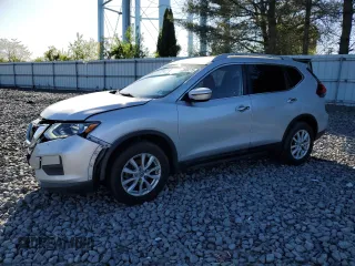 2018 Nissan Rogue SV z VIN 5N1AT2MV8JC807553, wystawiony jako Copart lot #53809275 z przebiegiem 128 028 mil mil oraz Szkoda całkowita • Salvage title. Historia ofert i sprzedaży dostępna na DreamBid. Obrazek 1.
