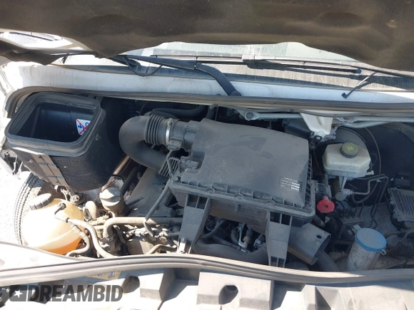 2019 Mercedes-Benz Sprinter Cargo z VIN WD4PF1CD1KP074822, wystawiony jako IAAI lot #40303744 z przebiegiem Nie podano mil oraz . Historia ofert i sprzedaży dostępna na DreamBid. Obrazek 10.