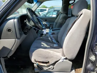 2006 Chevrolet Suburban LS with VIN 1GNFK16Z46J169710, listed as a Copart auction lot 63483724 with 302,259 mi miles and Non Repairable. Bid and sale history available at carsss.com. Image 7.