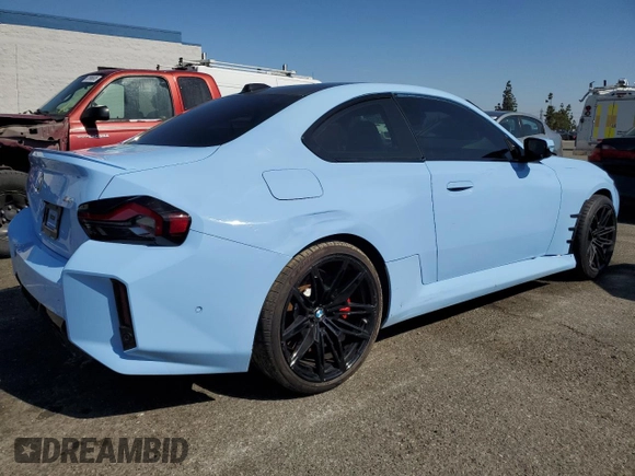 2023 BMW M2 z VIN 3MF13DM08P8D61938, wystawiony jako Copart lot #54219205 z przebiegiem 17 311 mil mil oraz Szkoda całkowita • Salvage title. Historia ofert i sprzedaży dostępna na DreamBid. Obrazek 3.