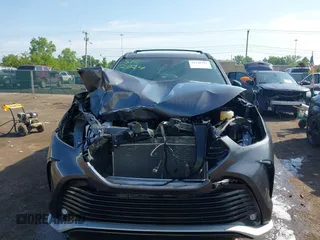 2024 Toyota Highlander LE with VIN 5TDKDRBH2RS568670, listed as a IAAI auction lot 42549212 with 10,600 mi miles and . Bid and sale history available at DreamBid. Image 6.