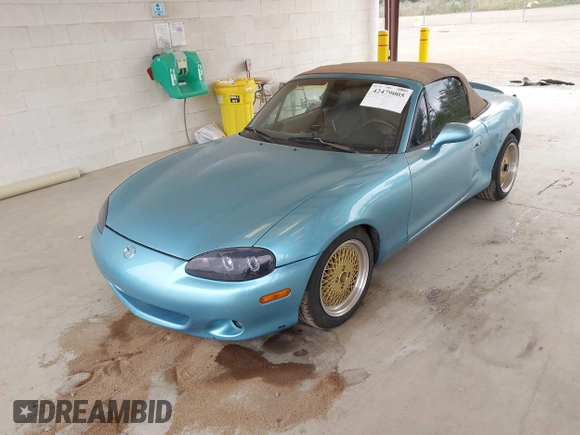 2001 Mazda MX-5 Miata z VIN JM1NB353510200779, wystawiony jako IAAI lot #42479005 z przebiegiem 157 269 mil mil oraz . Historia ofert i sprzedaży dostępna na DreamBid. Obrazek 17.