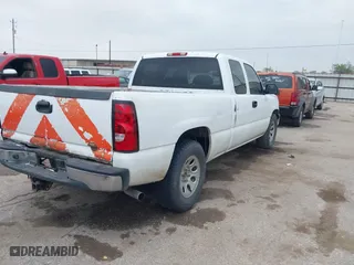 2006 Chevrolet Silverado 1500 LT1 with VIN 1GCEC19Z76Z275194, listed as a IAAI auction lot 41926268 with 257,647 mi miles. Bid and sale history available at carsss.com. Image 4.