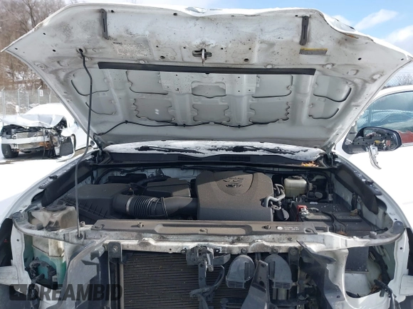 2019 Toyota Tacoma SR z VIN 5TFCZ5AN9KX178090, wystawiony jako IAAI lot #41155337 z przebiegiem 115 265 mil mil oraz . Historia ofert i sprzedaży dostępna na DreamBid. Obrazek 10.